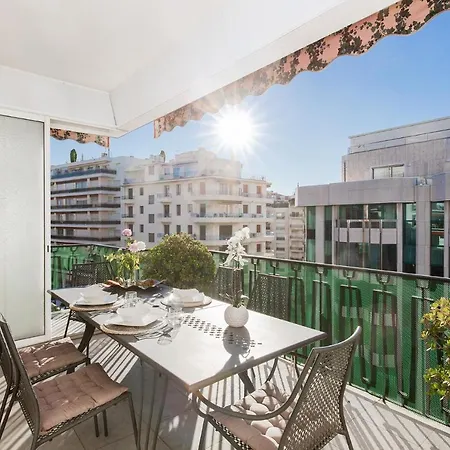 Apartment Mariott Area: Sunny 2 Beds /2 Baths Cannes