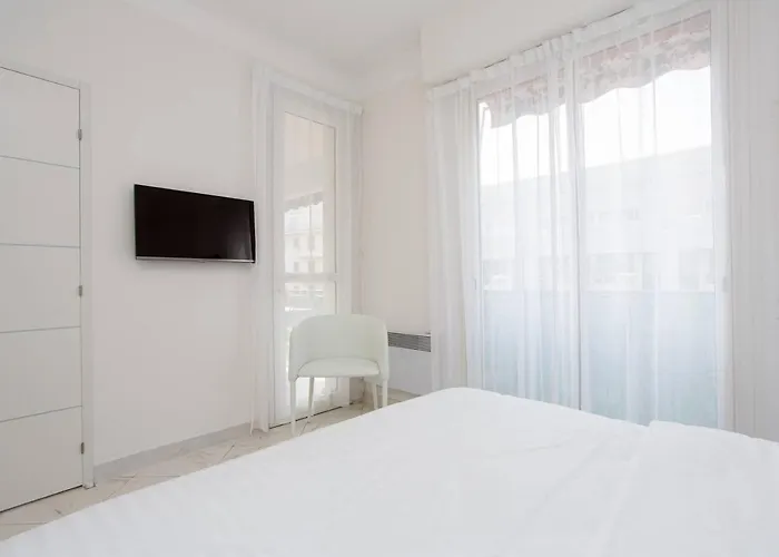 Mariott Area: Sunny 2 Beds /2 Baths كان