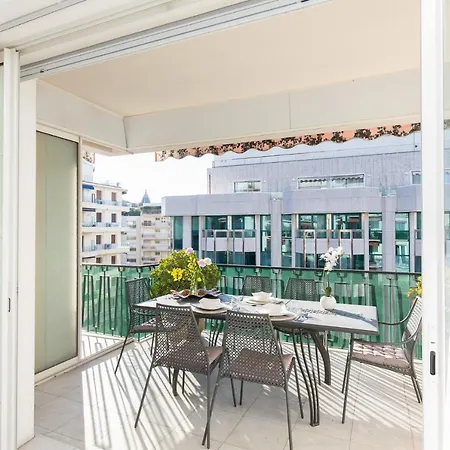 Apartmán Mariott Area: Sunny 2 Beds /2 Baths